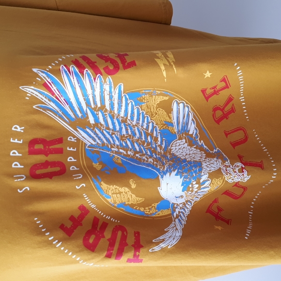 Peekaboo Tshirt - Picture 2 of 6